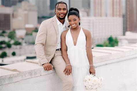 Simone Biles Marries Jonathan Owens