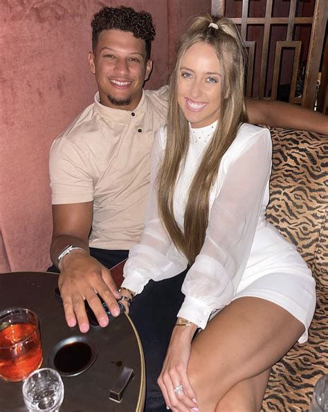 Patrick Mahomes and Brittany Matthews got married in a lavish Hawaiian ...