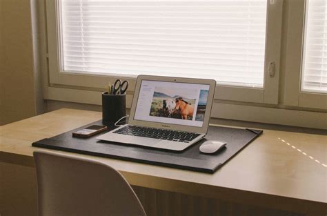 Leather Desk Pad - Guide to Style and Function For Your Desk