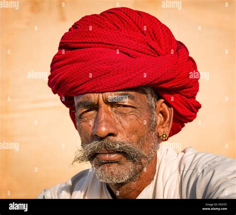 Turban india hi-res stock photography and images - Alamy