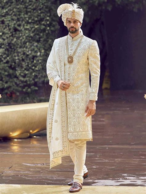 Indian Wedding Sherwani,mens wedding wear,wedding sherwani,groom ...