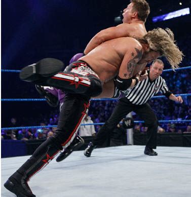 WWE CHAMPION 2011: wwe edge spear