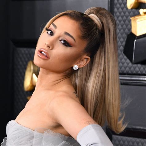 ARIANA GRANDE CUMPLE 27 AÑOS - HEi Now