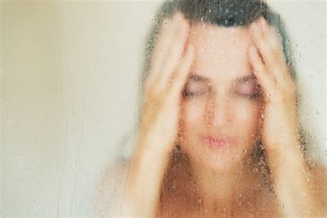 Glass Walls: Your Shower Glass’ Mold Problem