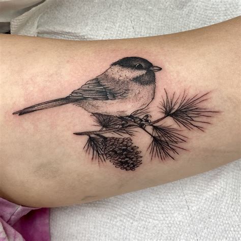 Aggregate 66+ small chickadee tattoo super hot - in.coedo.com.vn