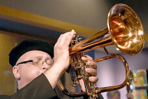 Flugelhorn player Dmitri Matheny to perform | Peninsula Daily News