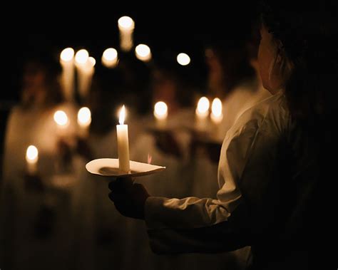 Christmas Eve Guide to Candlelight Services and Mass