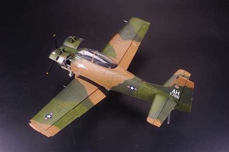 Scalehobbyist.com: T-28 B/D Trojan by Kitty Hawk Models