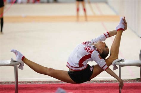 Rhythmic Gymnastics Training Splits | Rhythmic gymnastics training, Rhythmic gymnastics ...