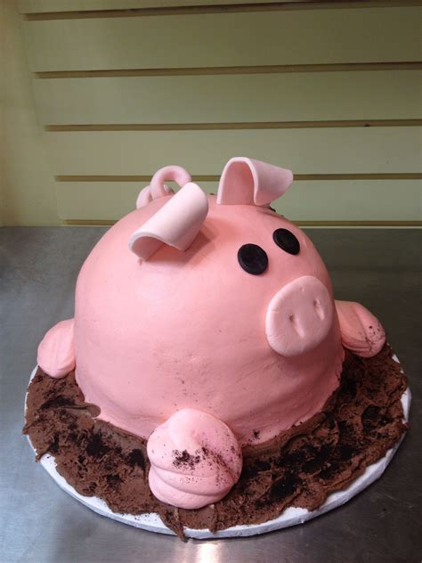 Piggy Cake | Piggy cake, Birthday cake with candles, Birthday candles