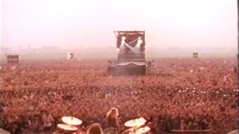 Metallica performing in Moscow in 1991. The size of the crowd... - 9GAG