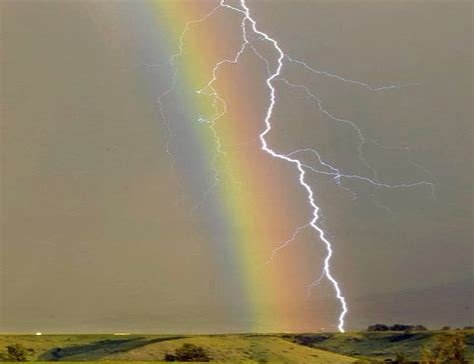 Lightning And Rainbow, Rainbow, Lighting, Phography, Nature, HD wallpaper | Peakpx