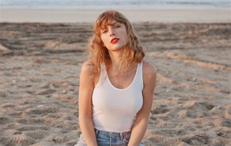 Review: Taylor Swift’s ‘1989 (Taylor’s Version)’ - A Time - YTMate