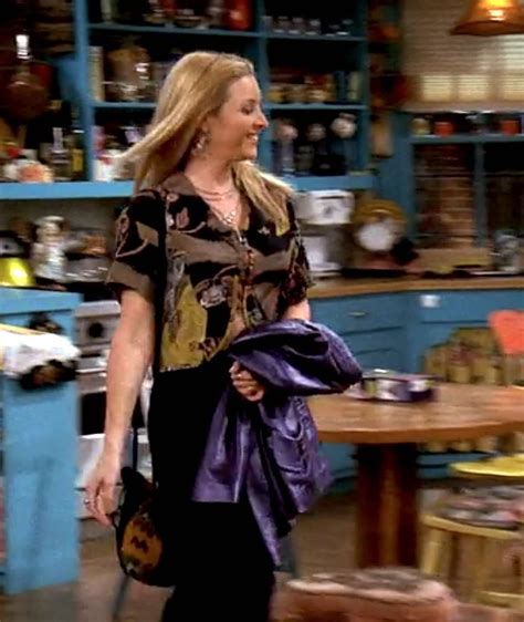 656 Outfits Phoebe Buffay Wore On 'Friends' | Fashion Paradoxes ...