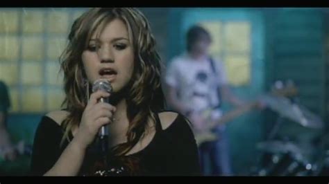 Kelly Clarkson Image: Breakaway [Official Video] | Kelly clarkson, Kelly clarkson songs, Music ...