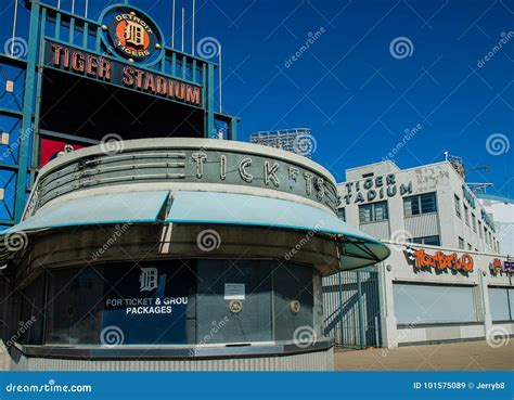 Detroits Old Tiger Stadium Demolition Editorial Stock Image - Image of ...