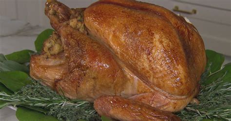 Recipe: Bobby Flay's Herb Roasted Turkey - CBS News