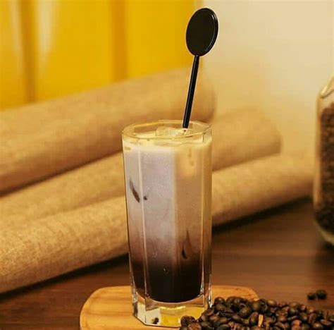 MENGENAL FAKTA MENARIK SEPUTAR KOPI SUSU KEKINIAN - Coffeeland