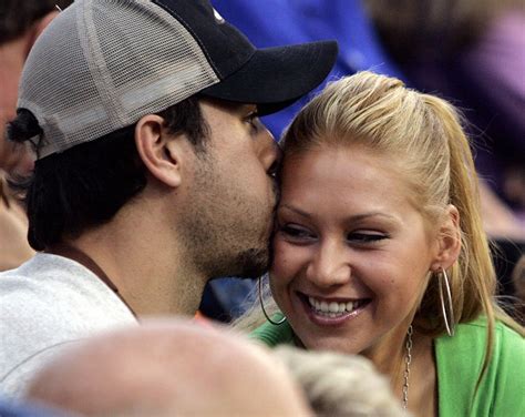 Anna Kournikova Wedding Photos - Enrique Iglesias wore red thong as Anna Kournikova's ... / Anna ...