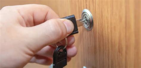 How to Remove Lock Cylinder From Desk Drawer in 08 Steps
