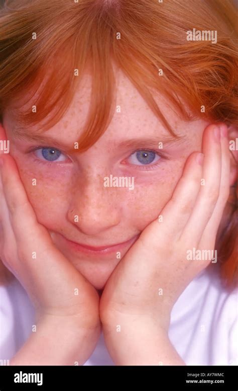 Irish girl with freckles hi-res stock photography and images - Alamy
