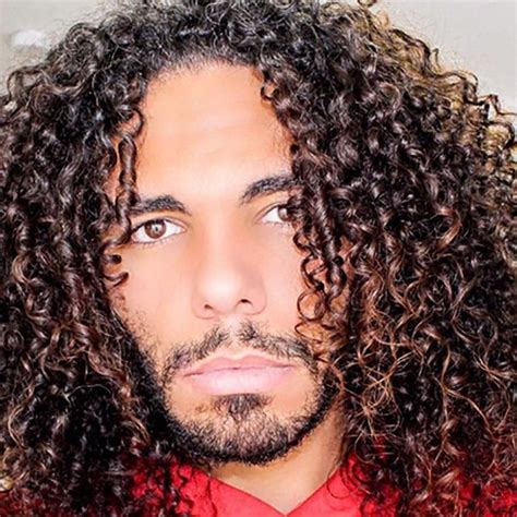 Hair products for curly hair men | Leti Blog