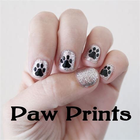 Paw print Nail art in royal blue and white (With images) | Paw print nails, Paw nails, Animal nails