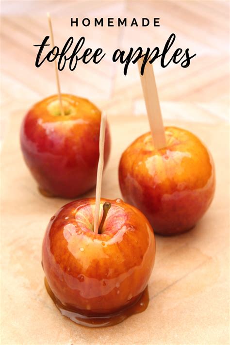 EASY HOMEMADE TOFFEE APPLE RECIPE — Gathering Beauty