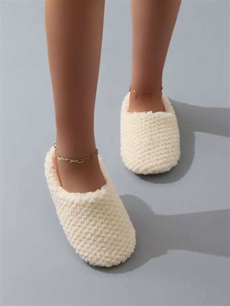 Women Minimalist Bedroom Slippers, Preppy Home Slippers | SHEIN USA