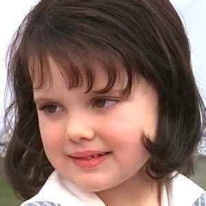 Darla From The Little Rascals Grew Up To Be Stunning - ZergNet