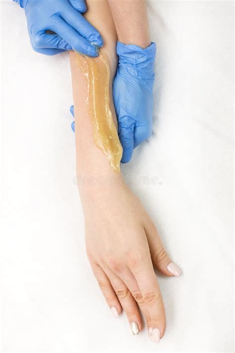 Epilation Sugar Processes Woman Passes Stock Photo - Image of purity, human: 89572796