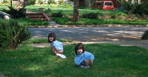 Twin Girls and a Little Boy! Meet the Whites...: A Potty Break