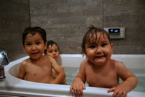 First bath time in the new bathroom | kids in the bath. | Kurt_Hammond | Flickr