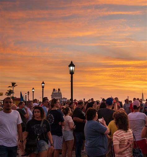 Sunset Celebration at Mallory Square – Key West's Longest Running Arts Festival