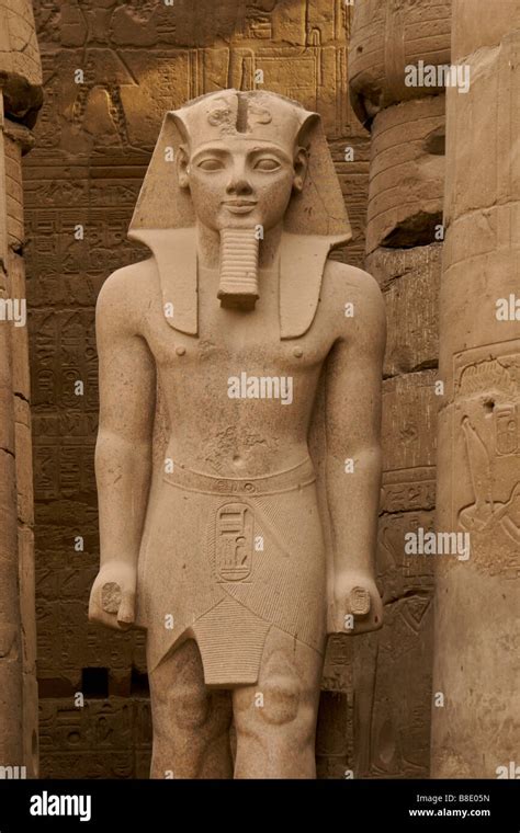 Egypt statue pharoah rameses hi-res stock photography and images - Alamy