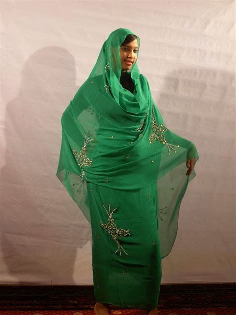 Sudanese traditional dress. | Sudanese clothing, African fashion dresses, Fashion