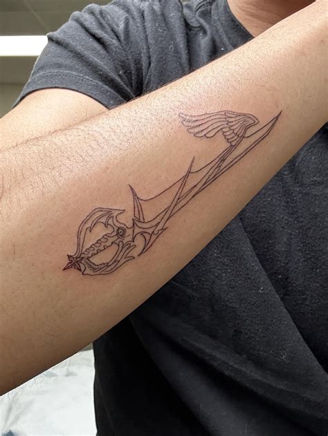 Got a tattoo of my favorite Keyblade 😁 : r/KingdomHearts