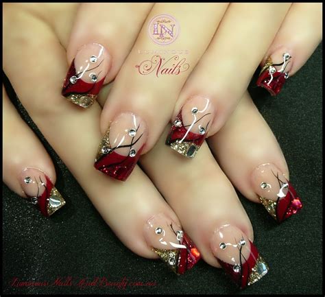 awesome gelnagels of acrylnagels beste outfits | Red and gold nails, Nail designs, Christmas nails