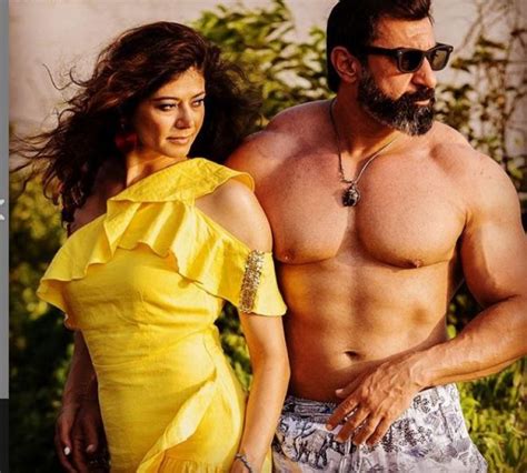 Nawab Shah shares a romantic picture with wife Pooja Batra | NewsTrack ...