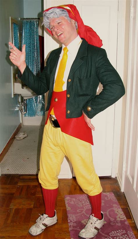 Ernie the Keebler Elf Costume | Halloweenie