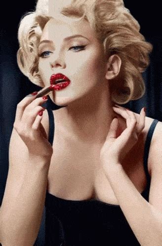 Marilyn Monroe Gif - IceGif