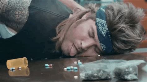 Druggie GIFs - Find & Share on GIPHY