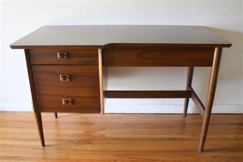 Mid Century Modern Desk for Van Sciver | Picked Vintage