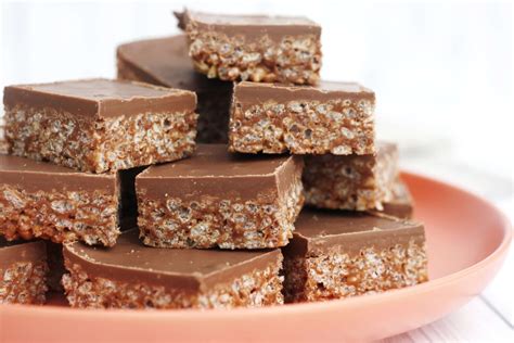 Mars bar slice is an easy no bake traybake kids will love. With only five ingredients it’s the ...