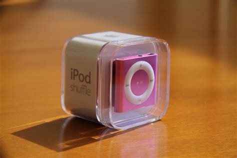 Apple iPod Shuffle (4th Gen.): The Unboxing