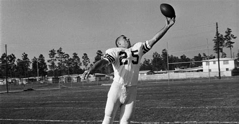 Fred Biletnikoff: What Made the Legendary WR So Damn Good at Football? | Fanbuzz