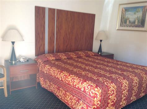 RIVERSIDE INN AND SUITES - Prices & Motel Reviews (CA)