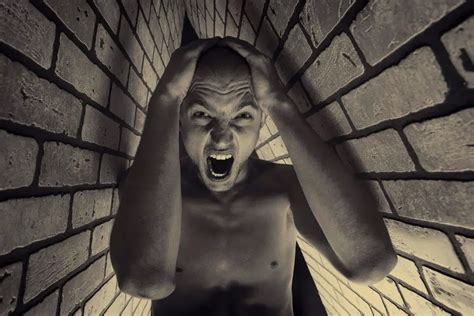 Claustrophobia: How To Deal With A Phobia Of Enclosed Spaces - Procaffenation