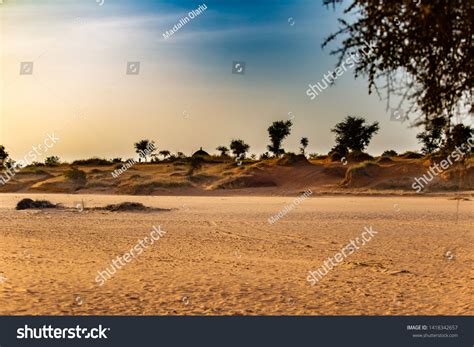 Desert Landscape Under Scorching Hot Sun Stock Photo 1418342657 ...