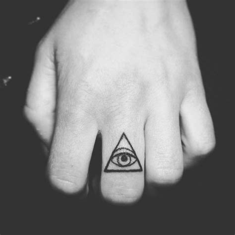 Augen Tattoo Design – Bedeutung und 34 tolle Beispiele #ankertattoo #tattoomotiv # ...